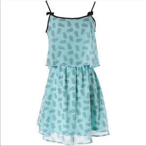 E hanger M ANTHROPOLOGIE PINEAPPLE TIER DRESS 👗